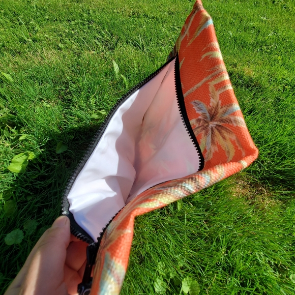 NWOT Body Glove Orange Tropical Print Zip Carry Pouch - Picture 2 of 3